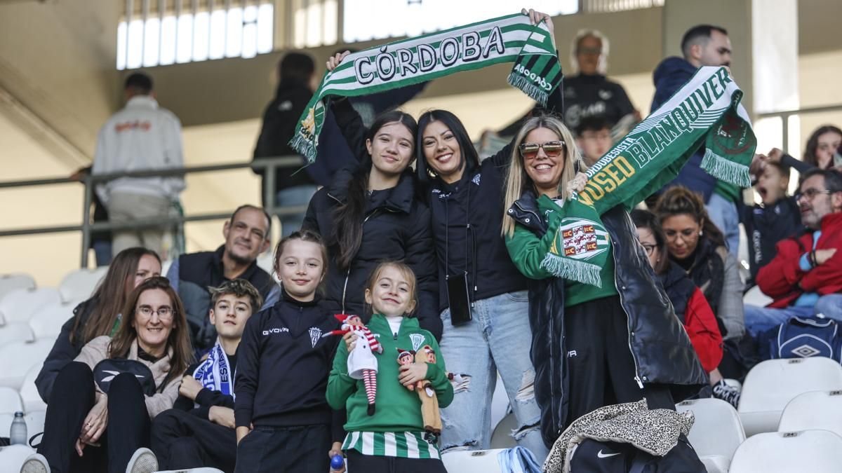 Grada Blanquiverde del Córdoba CF - SD Eibar