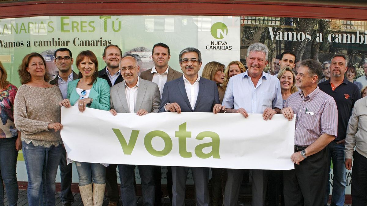 Pegada simbólica de carteles de campaña electoral. Foto: Alejandro Ramos
