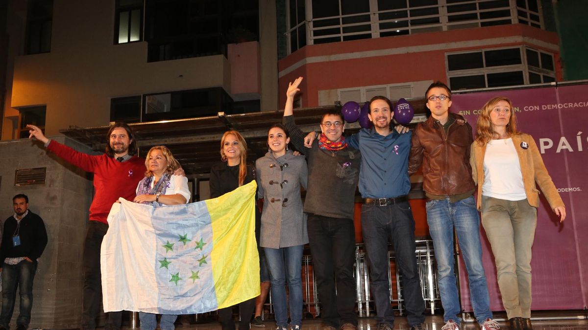 FOTOGALERÍA | Acto de Podemos en la Plaza del Pilar