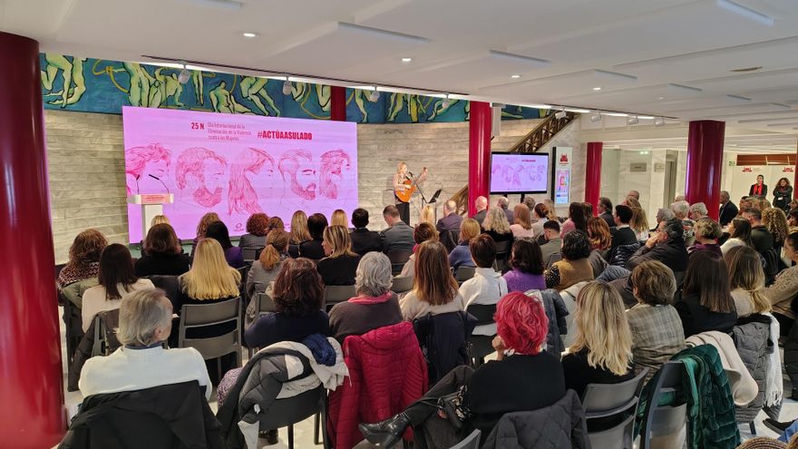 Acto del Gobierno de Cantabria por el 25N