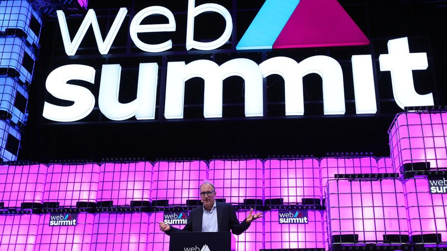 Berners Lee, padre del protocolo WWW, lucha por una red en igualdad.