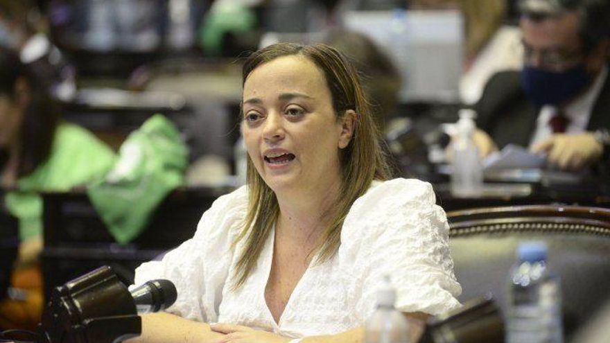 "Espada, tridente y red": por qué Cecilia Moreau se encamina a suceder a Massa en Diputados