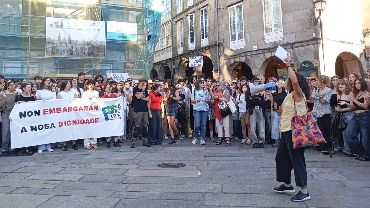 Protestas 'de urgencia' en varias ciudades gallegas este lunes por el derecho a la vivienda: "Ni una Maricarmen más"