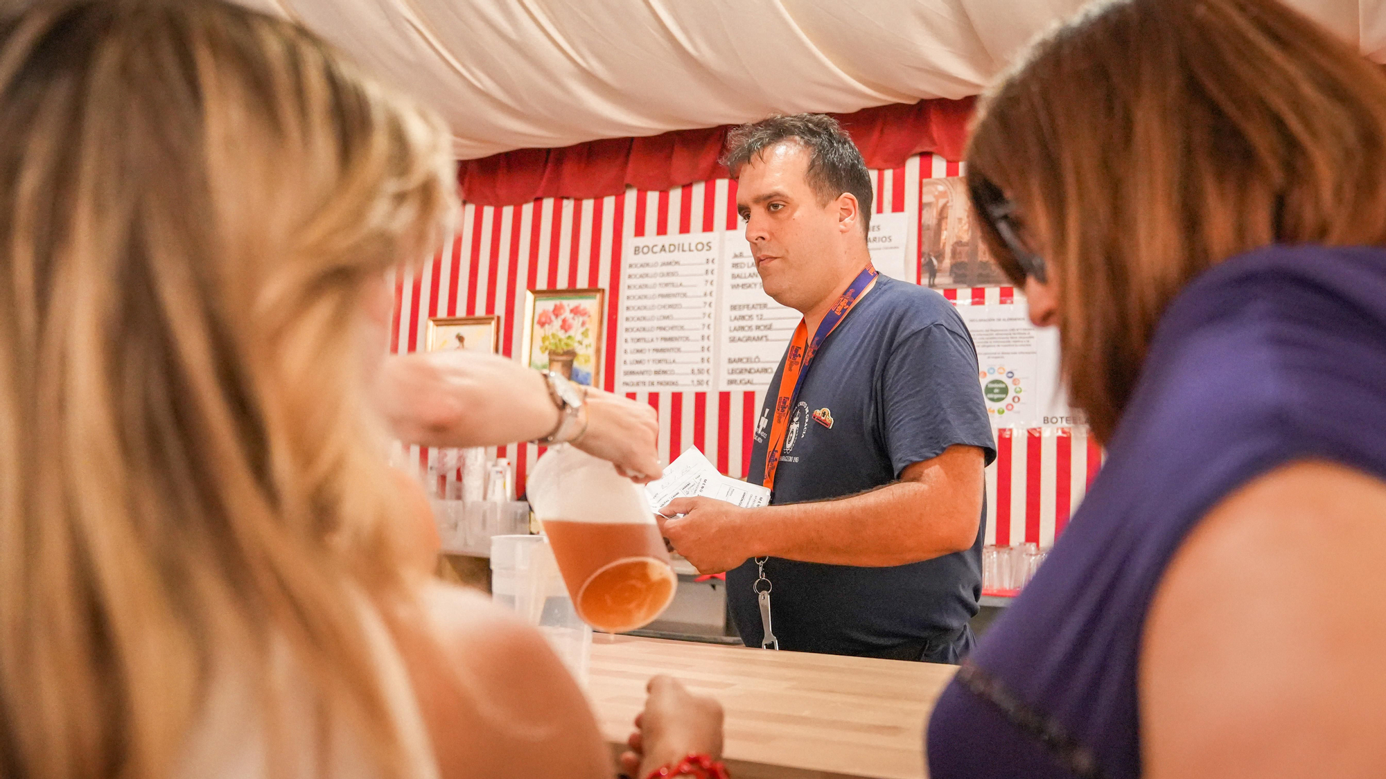 Comidas de empresas y amigos en la Feria de Córdoba