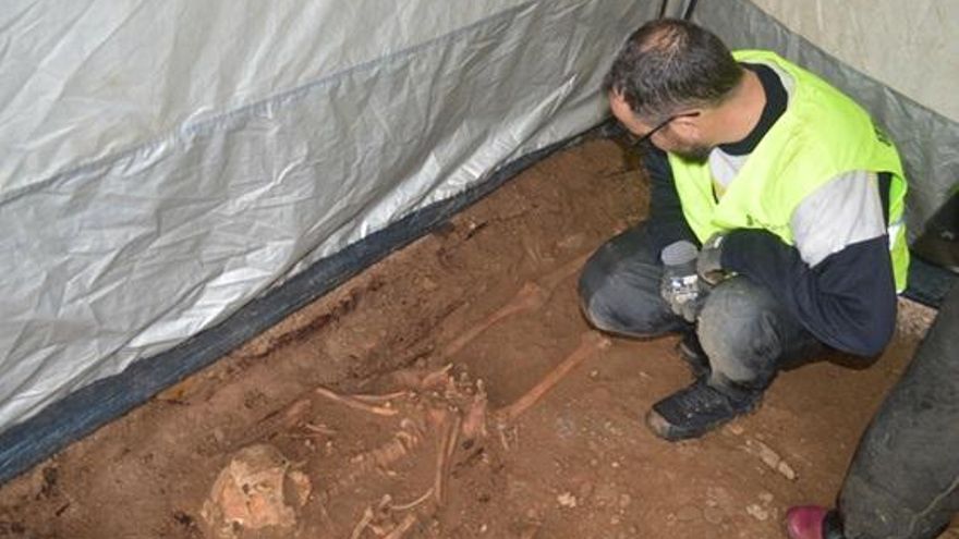 Identifican en una fosa a Manuel Girón, el berciano símbolo de la guerrilla contra Franco "que murió cuatro veces"