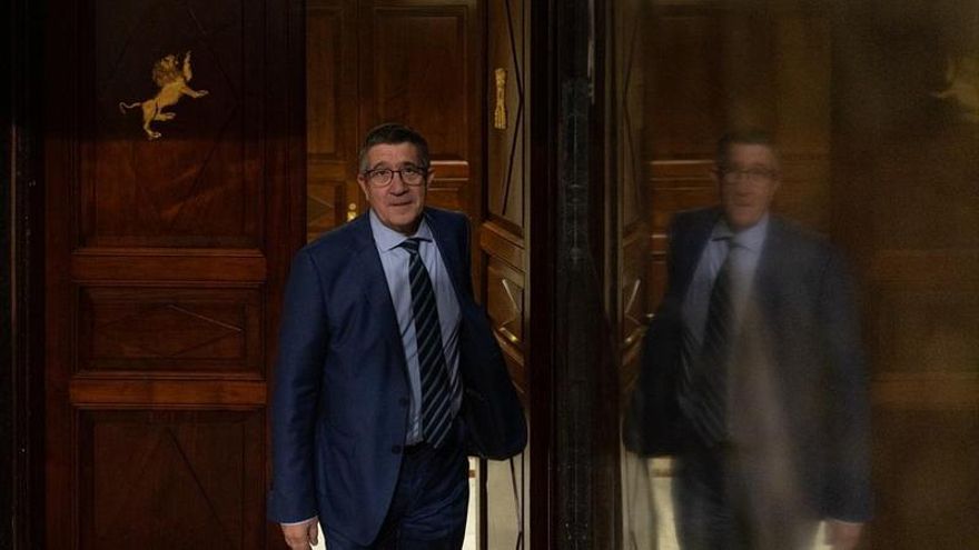 El portavoz del PSOE en el Congreso, Patxi López, durante una sesión plenaria, en el Congreso de los Diputados, a 27 de junio de 2024, en Madrid (España).