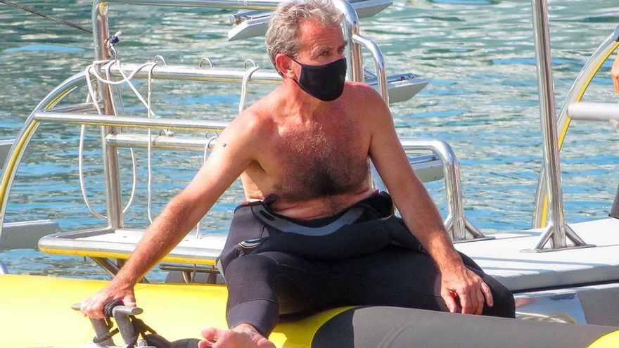 Fernando Simón grabando su aventura para Cuatro