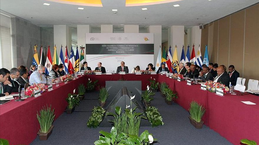 Ministros latinoamericanos pactan revisar legislación en materia de urbanismo