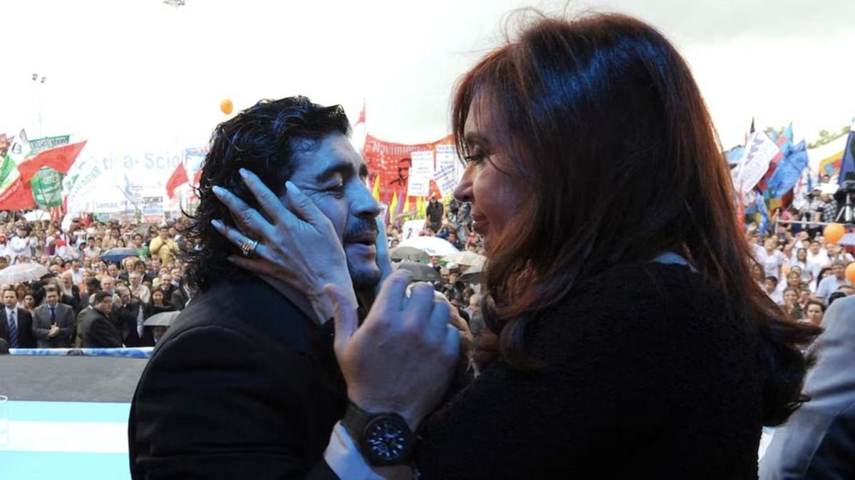 El tribunal rechazó incorporar como prueba un video en el que Cristina Kirchner saluda a Maradona por su cumpleaños 60