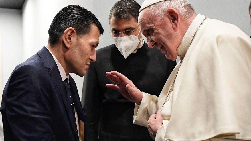 El papa encontró al padre de Alan Kurdi, el niño sirio ahogado en el Mar Egeo