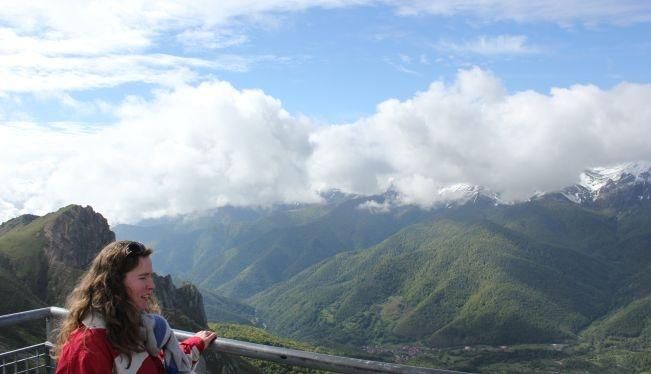 피코스 데 유로파(Picos de Europa)의 푸엔테 데 뷰포인트(Fuente de Viewpoint)
