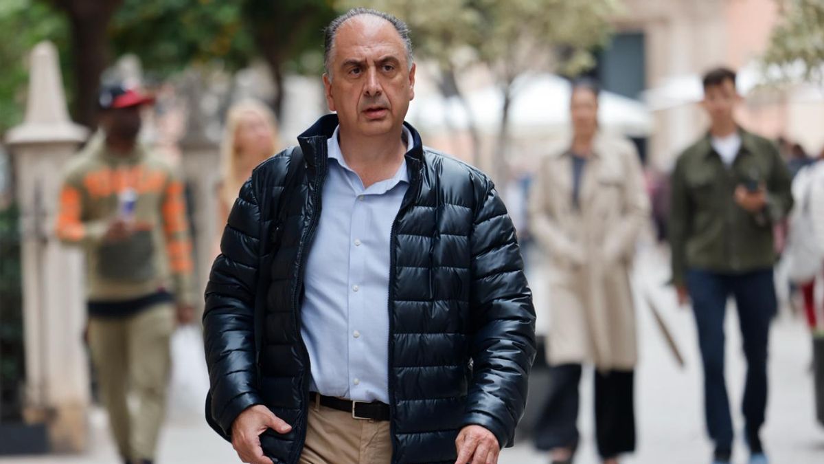 El Gobierno de Pérez Llorca adjudica un contrato de taxis y VTC de 55.000 euros para la Conselleria de Emergencias
