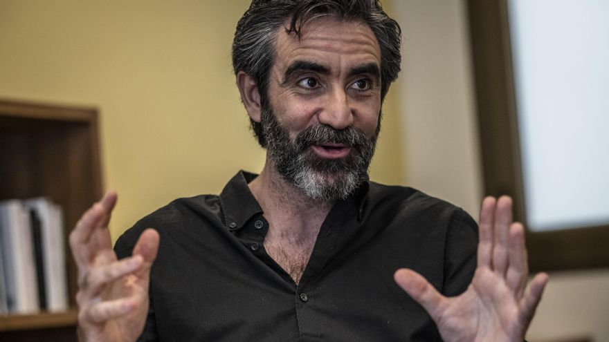 El periodista describe en su libro las luces y sombras de 'Interviú'.