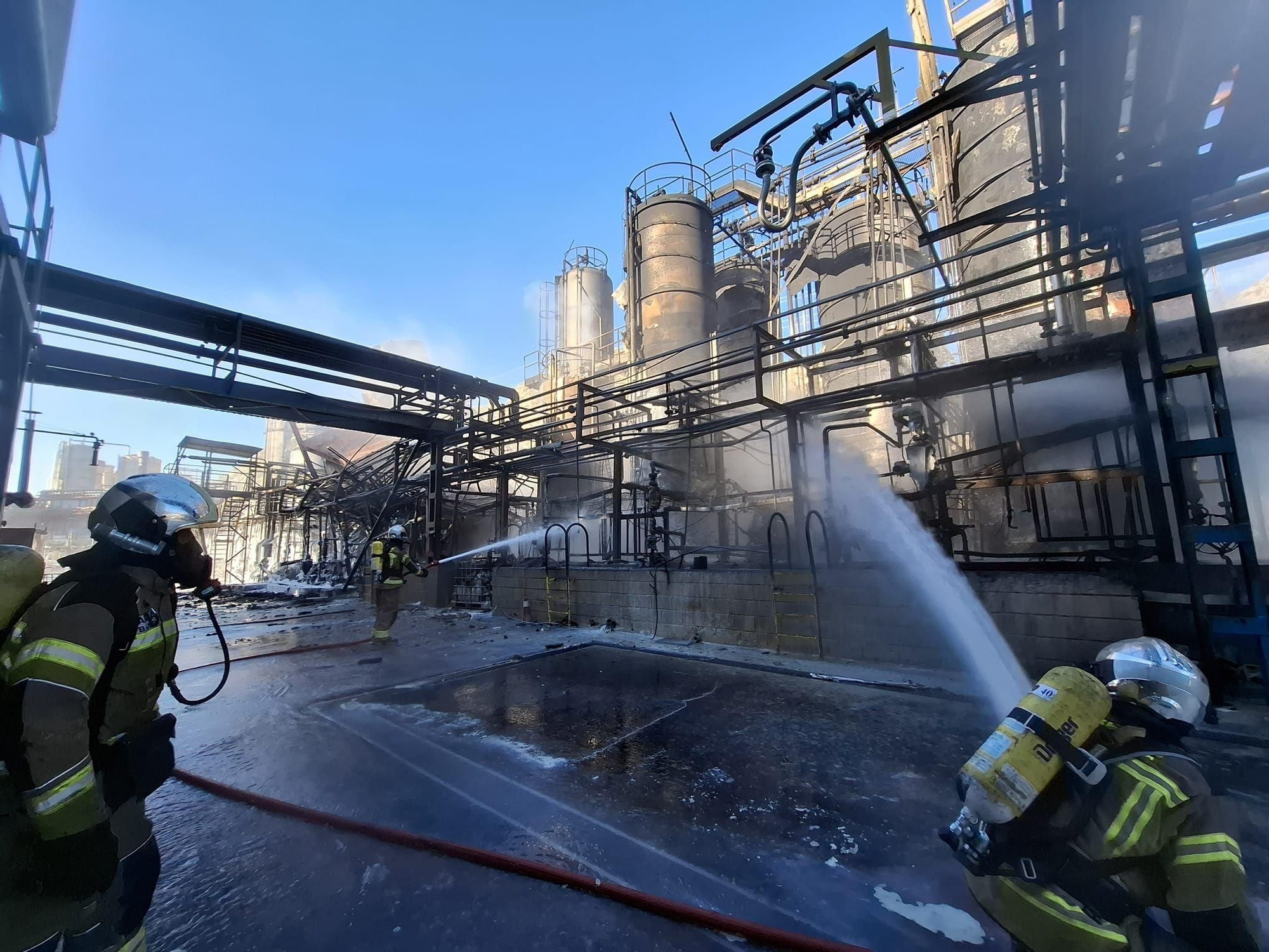 Intervención en el incendio de la planta química que en julio del año pasado obligó a confinar a los vecinos de Zuera.