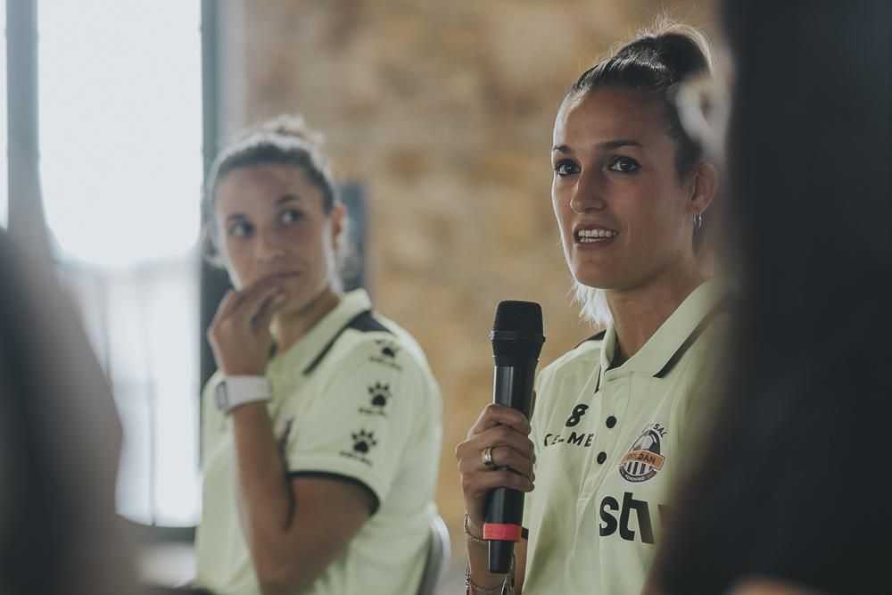 Cristina García y Consuelo Campoy, de STV Roldan, fútbol sála femenino