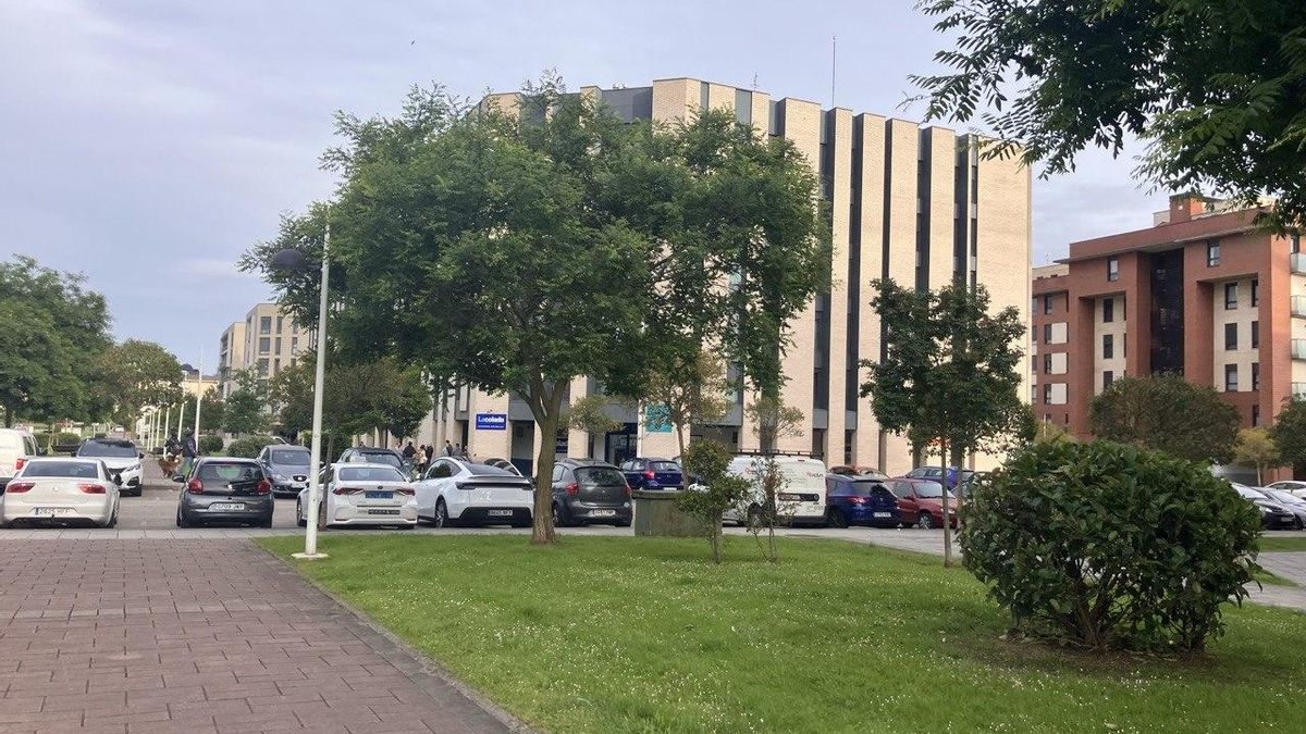 "Ahora no os podéis quedar quietos y no apoyarnos, Gema": silencio de la alcaldesa de Santander tras la venta de 107 viviendas de alquiler asequible a un fondo de inversión