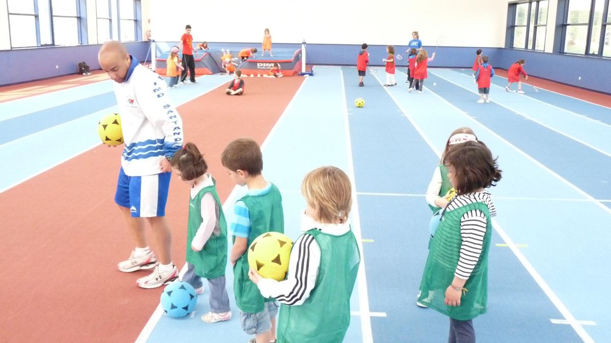 Escuela de fútbol del IMD de Santander.