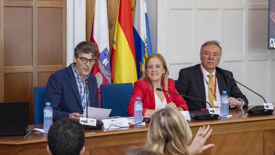 La Consejera De Presidencia, Justicia, Seguridad Y Simplificación Administrativa, Isabel Urrutia, Inaugura El Encuentro 'Simplificación Administrativa: Experiencias Vanguardistas'