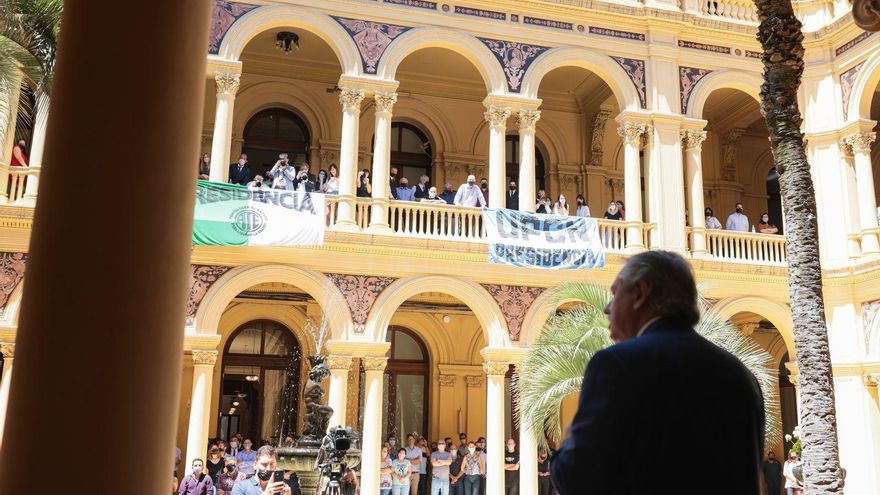 La guerra de Fernández contra la inflación: un menú clásico y la debilidad en el frente político