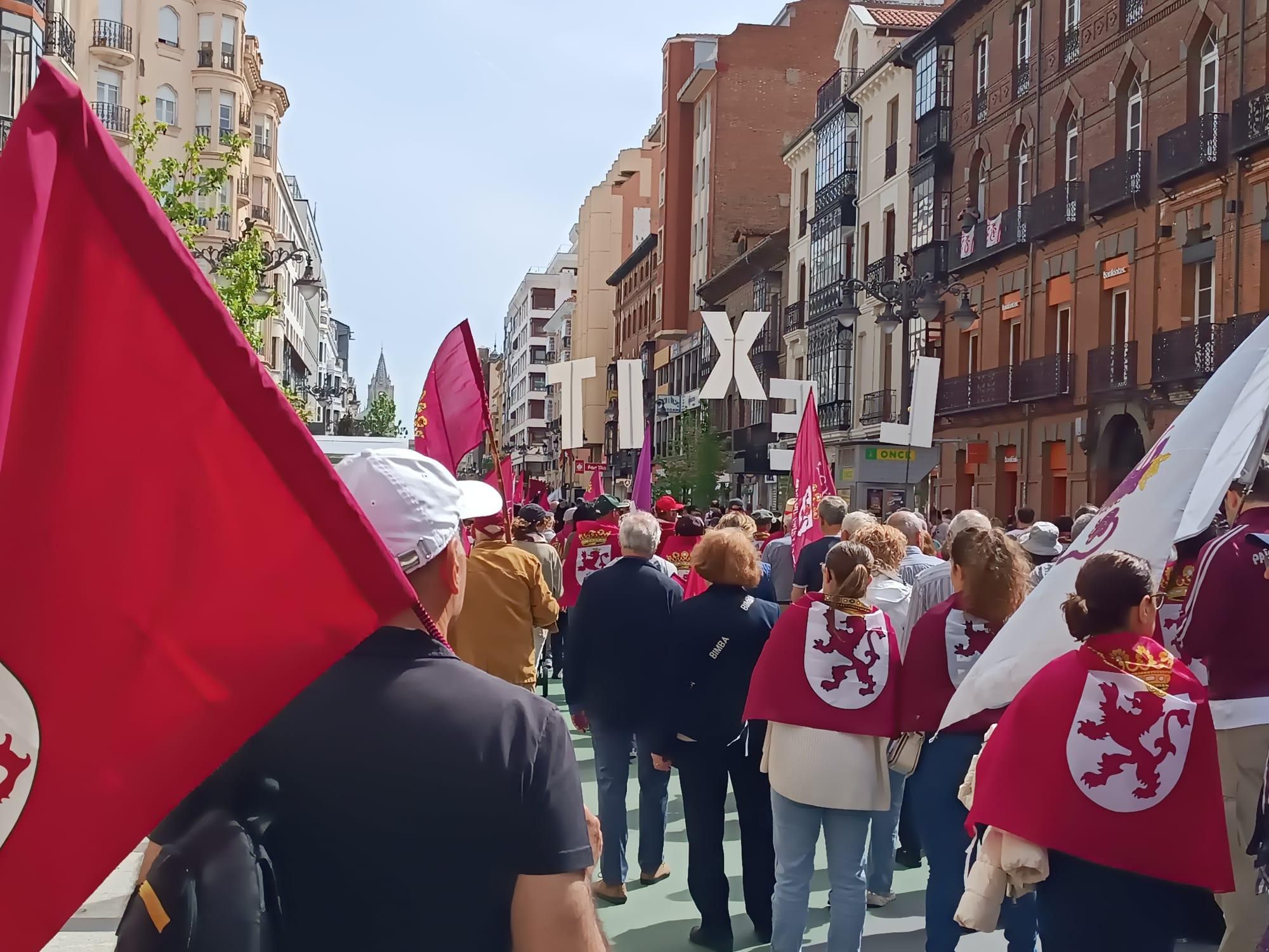 Cientos de personas exigen el 23 de abril el camino de 'León solo' y en libertad