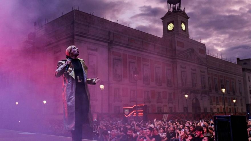 La acampada de Sol obliga al Gobierno de Ayuso a trasladar los conciertos de la Hispanidad a Madrid Río