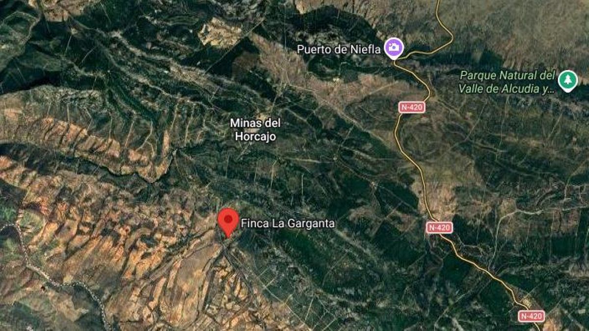 Finca la Garganta y Minas del Horcajo, junto a la N-420 y al Parque Natural del Valle de Alcudia y Sierra Madrona