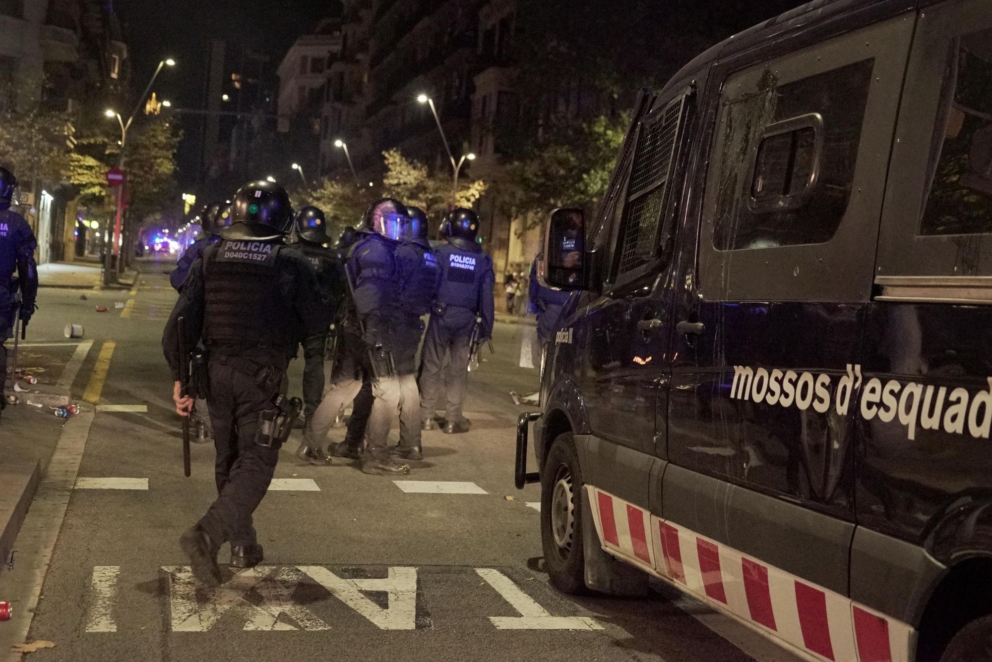 Furgón de los Mossos d'Esquadra en la concentración del jueves en Barcelona