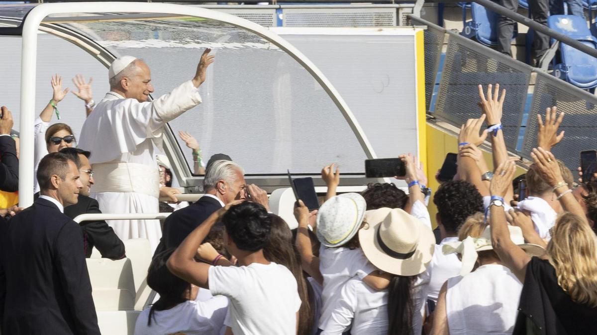 Interior crea una distinción para los agentes que trabajaron en la visita del papa León XIV