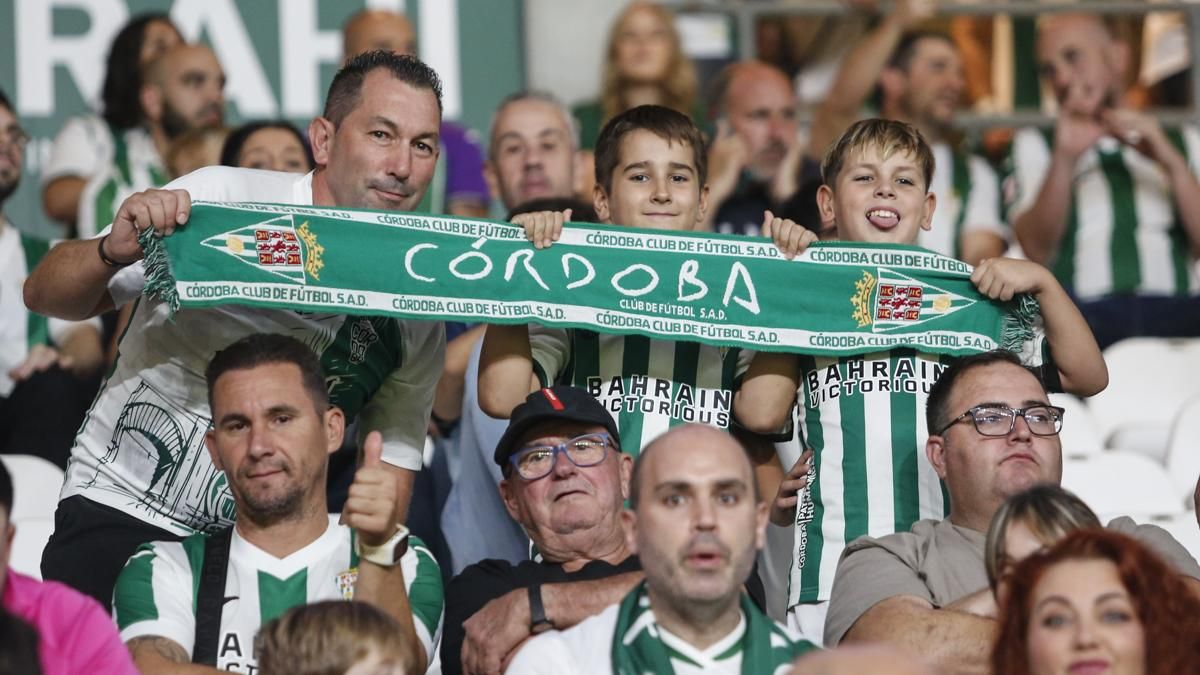 Grada Blanquiverde del Córdoba CF - Cultural Leonesa