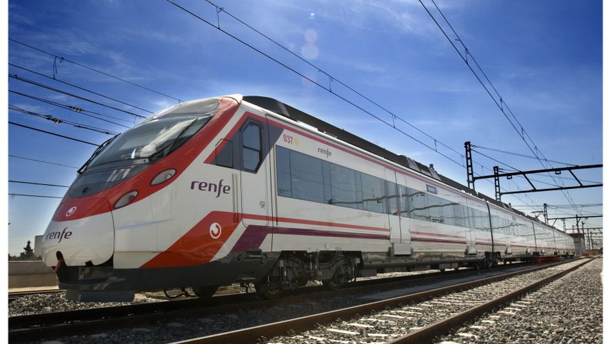 Archivo - Tren de Cercanías de Renfe.