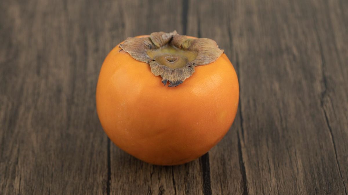 Asegúrate de que los caquis y persimones conserven el casquete