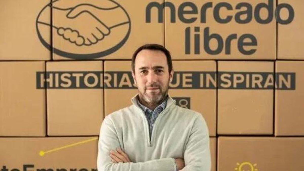 Tras el boicot a billeteras virtuales por las tasas a los créditos, movimientos sociales protestan frente a Mercado Libre