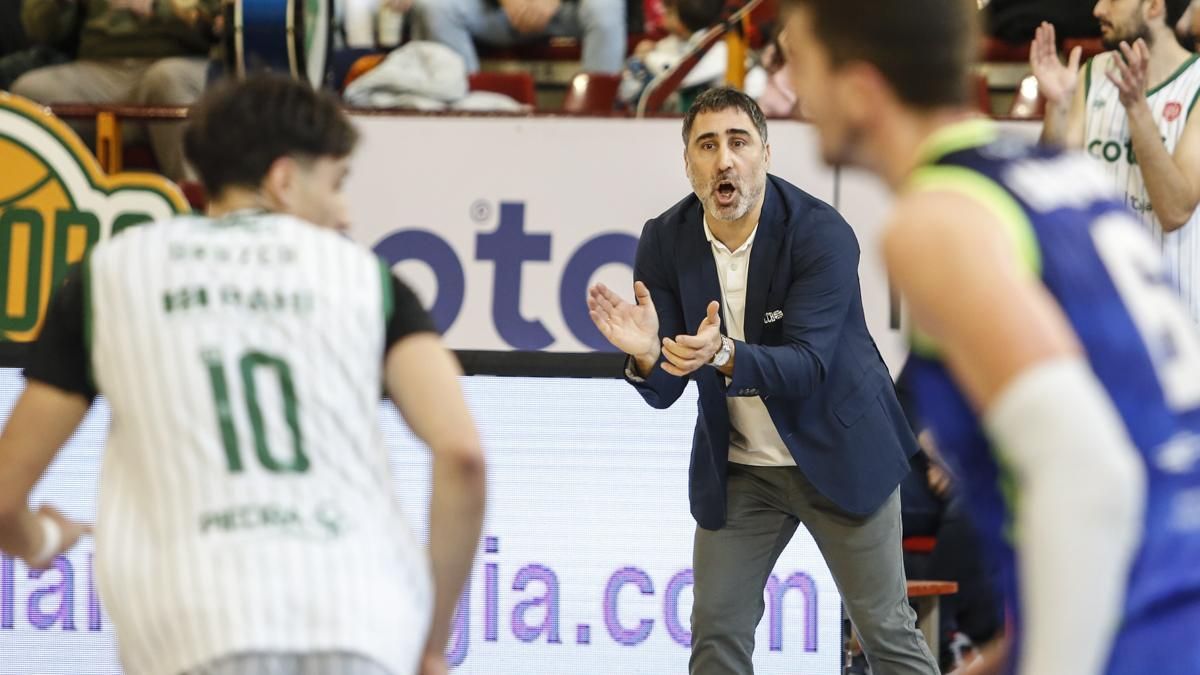 Coto Córdoba CB - Castillo de Gorraiz Calle de Egües