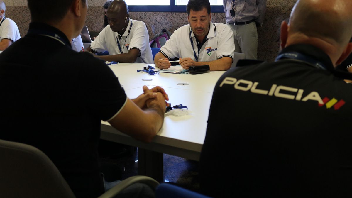 Archivo - Efectivos de la Policía Nacional que participan en en el proyecto ECI-Níger gestionado por FIIAPP y financiado por la UE