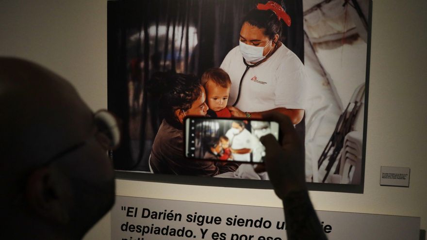 "Del otro lado", un recorrido fotográfico que reflexiona sobre la migración y las barreras