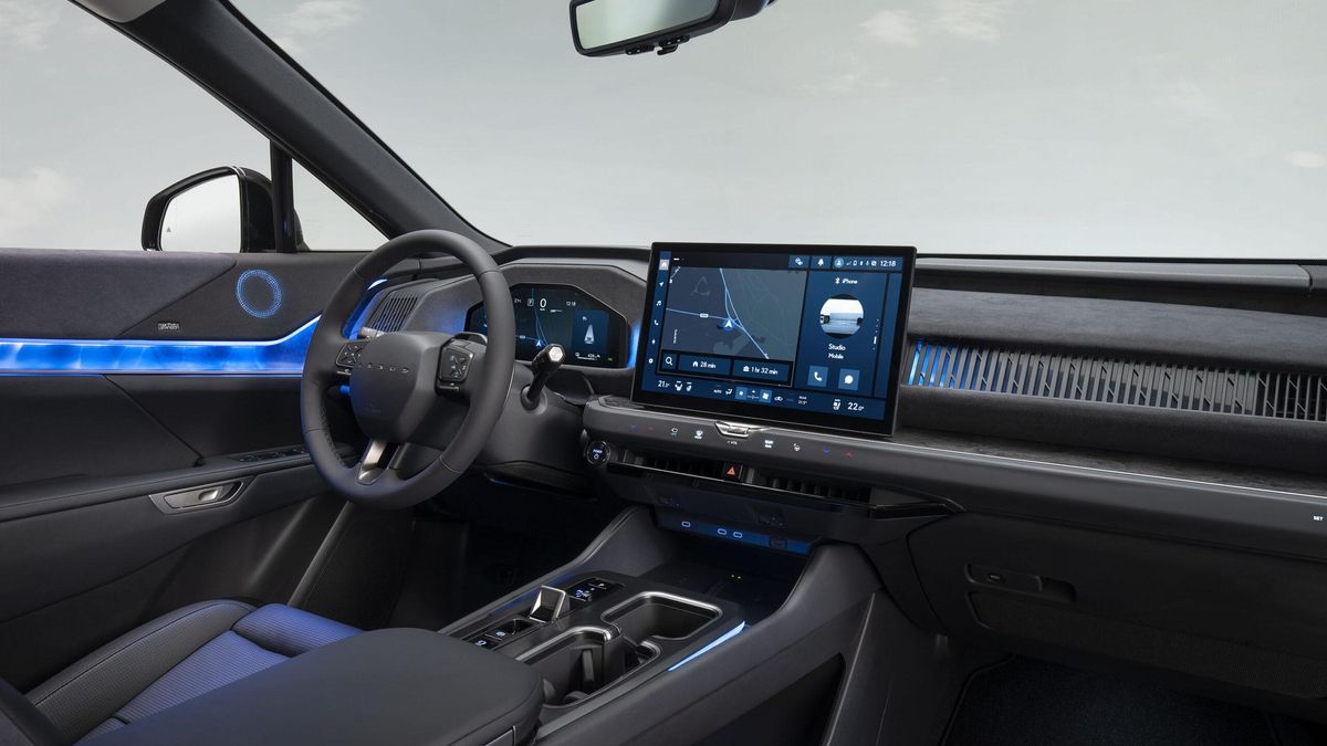 Salpicadero del Lexus TZ.
