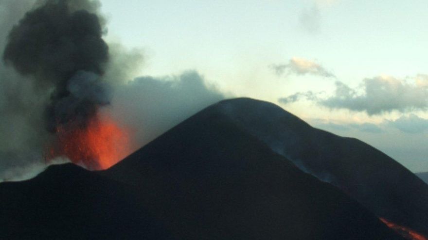 Derechos Sociales refuerza los equipos de Infancia y Familia de los municipios afectados por el volcán