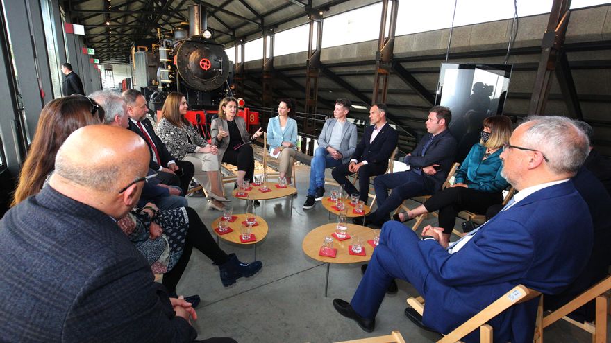 El Ponfeblino, un proyecto de ilusión que no acaba de arrancar enmarañado en la burocracia