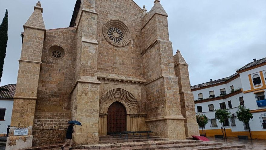 La Iglesia de Santa Marina, cerrada el Domingo de Resurrección.