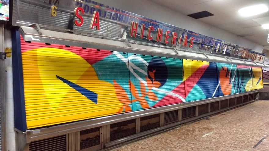 Una de las 50 obras de Pinta Malasaña 2020 en el Mercado de los Mostenses