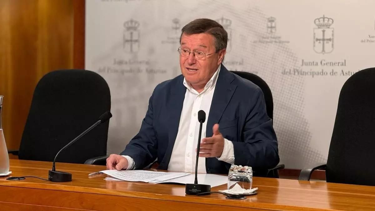 El PP acusa a Barbón de "mirar hacia otro lado" ante las "prácticas mafiosas" en la mina de Zarréu