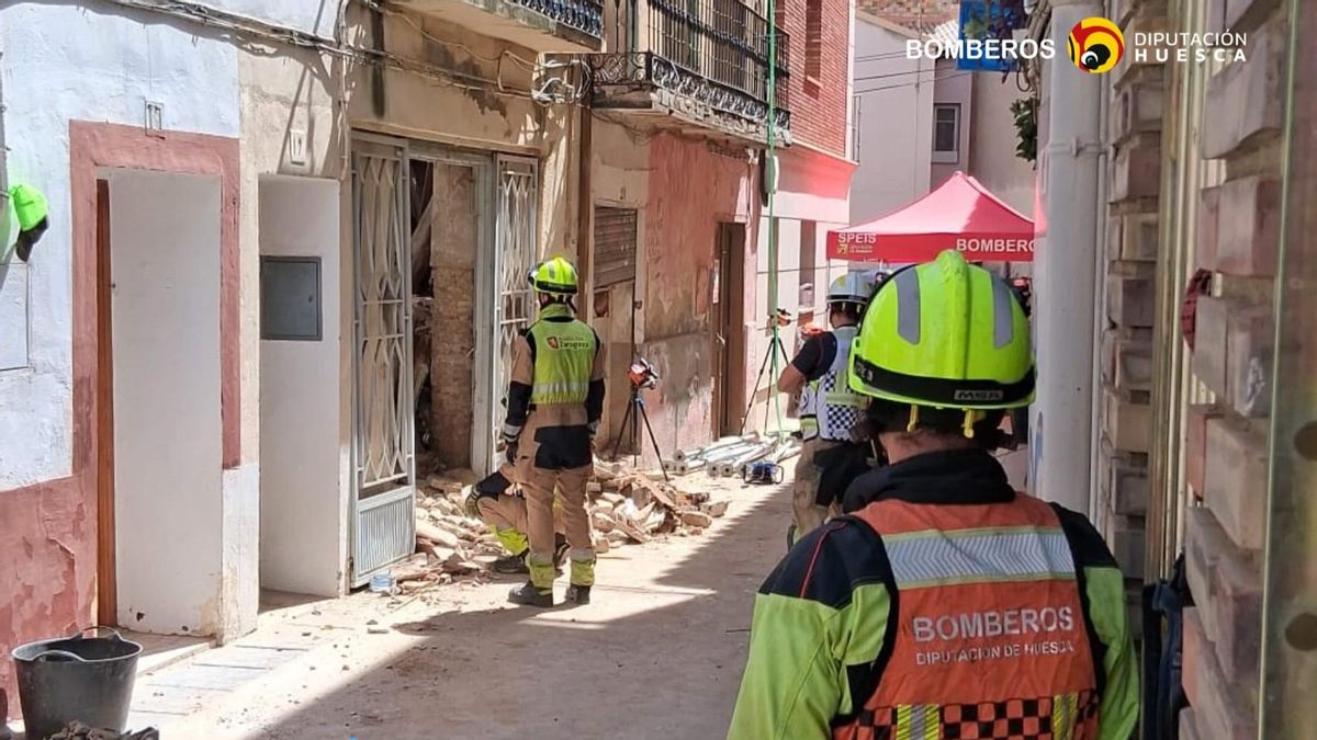 Muere un trabajador y otro resulta herido al quedar atrapados en el derumbe en una vivienda en obras en Sariñena, en Huesca