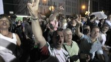 Los partidarios del 'no' celebran los resultados en Atenas. / Efe