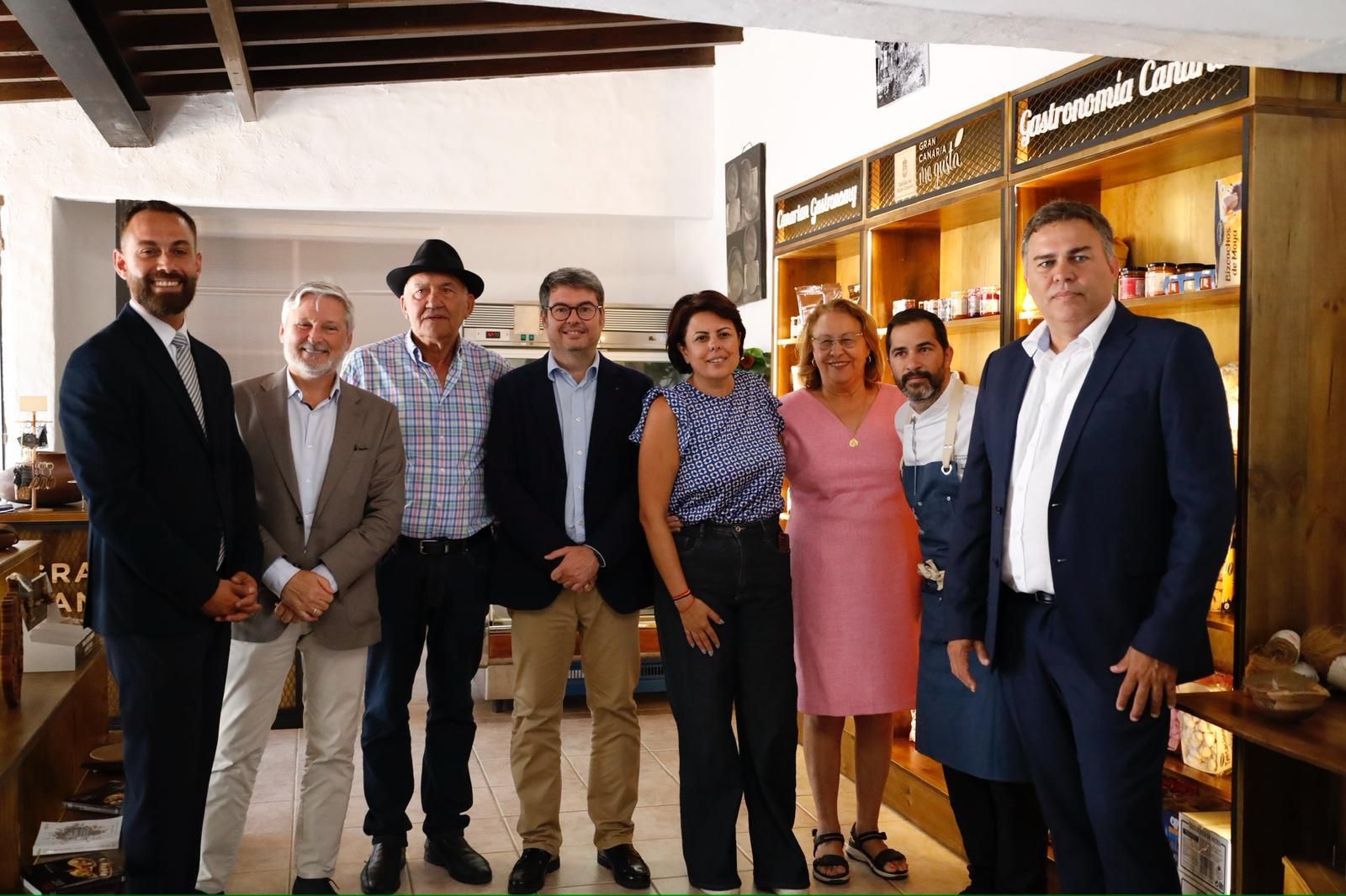 FOTO 4 Inauguración de la tienda