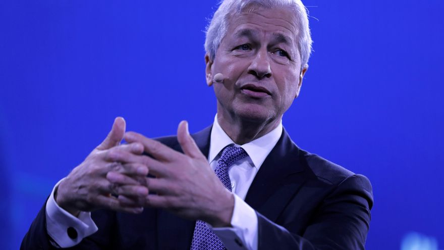 JPMorgan incentiva a su consejero delegado para que continúe en el cargo