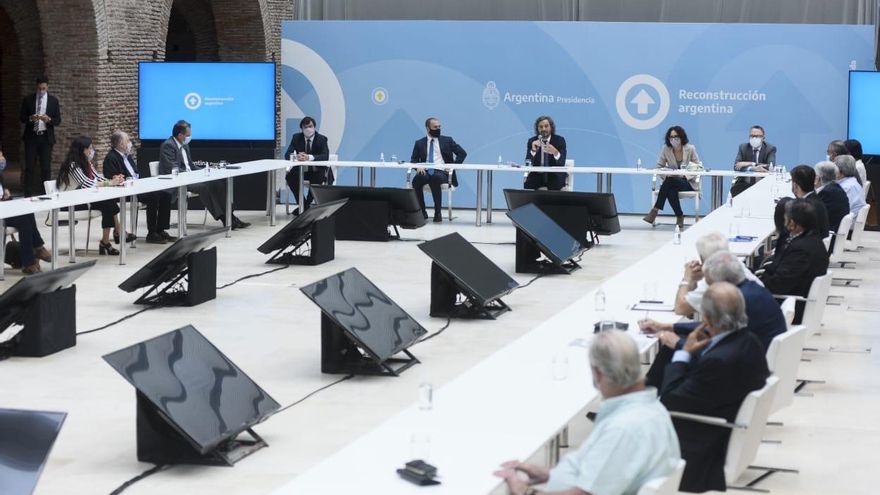 El Gobierno y los sindicatos, entre elogios de Moyano, la defensa de las obras sociales y un solitario pedido de cláusula gatillo