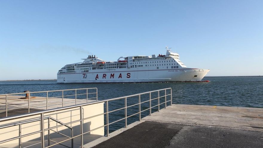 La ruta marítima entre Canarias y Huelva mueve de enero a julio un 75% más de pasajeros que en el mismo periodo de 2021
