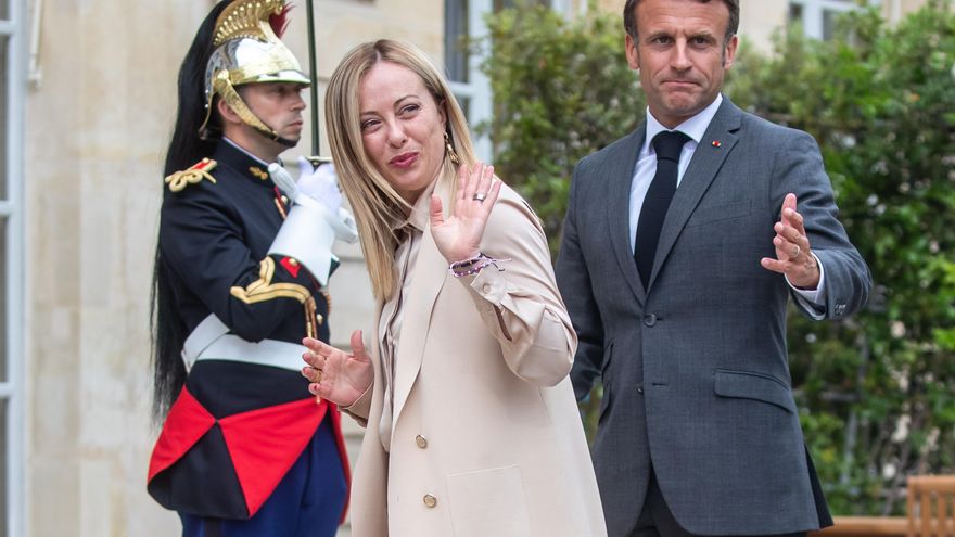 Macron y Meloni coinciden en aumentar la coordinación en materia migratoria