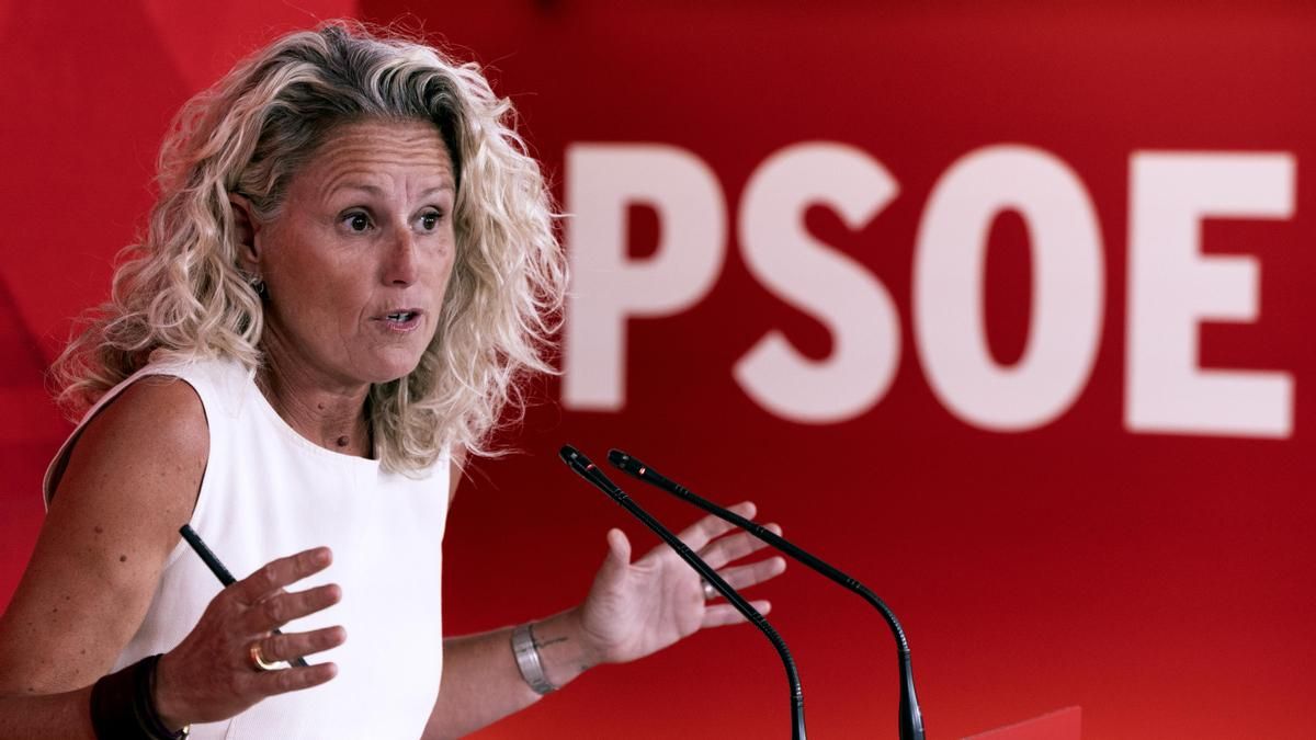 Dimite la portavoz del PSOE, Montse Mínguez, tras las informaciones sobre los negocios inmobiliarios de su pareja