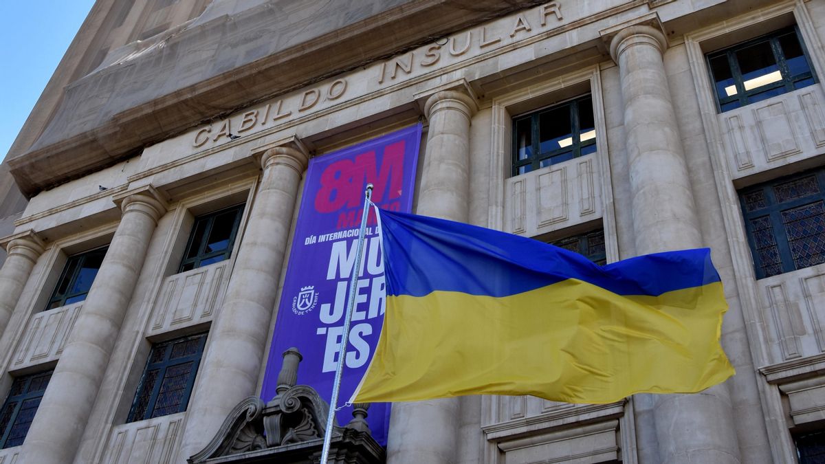 Bandera de Ucrania en el Cabildo de Tenerife